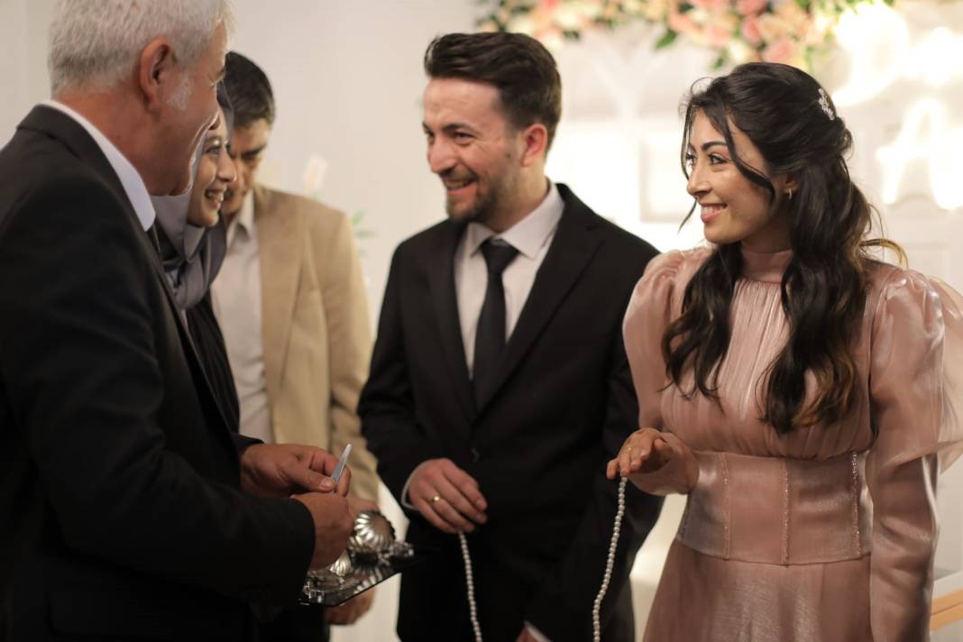 Fatoş ile Hasan nişanlandı 1